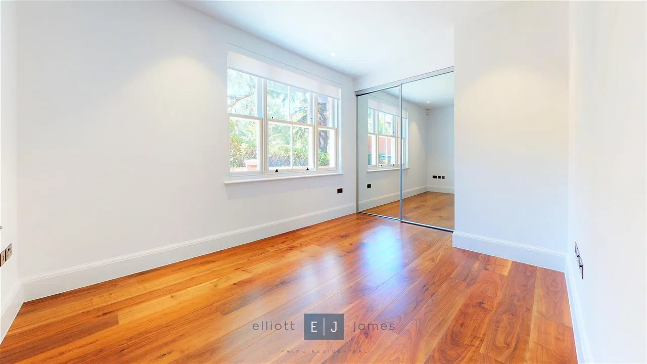 Connaught Avenue, Loughton, IG10, photo 8