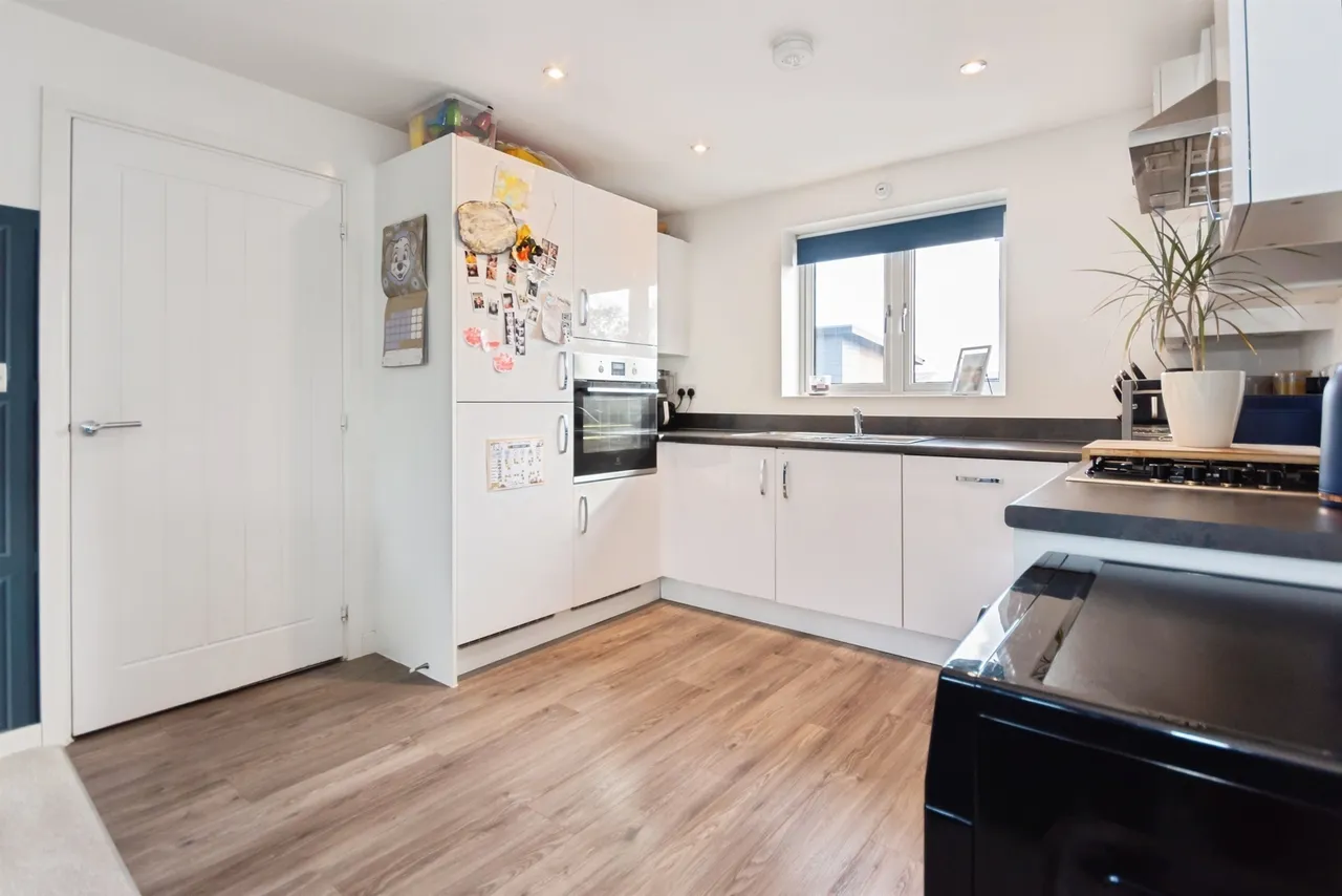 Newman Square, Shirley, B90, photo 6