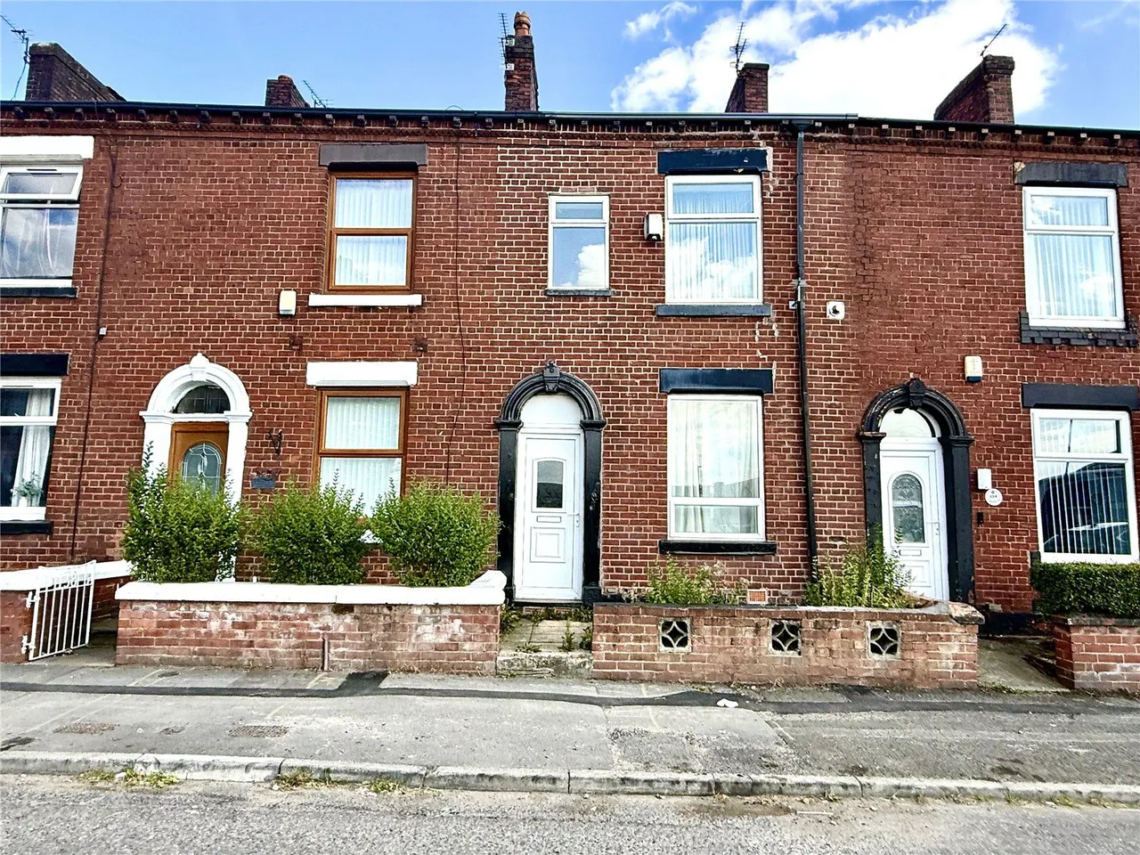 3 bed house for sale, Fields New Road, Chadderton, OL9