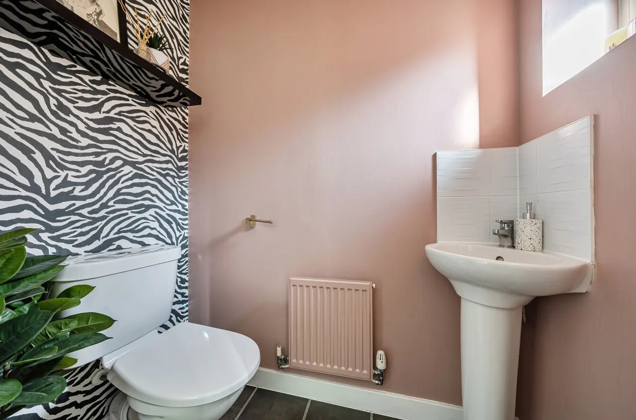 Wish Field Drive, Felpham, PO22, photo 17
