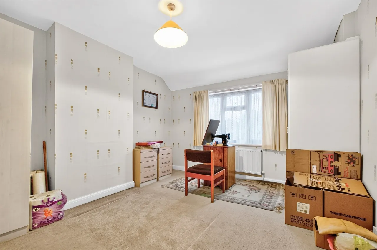 Crabtree Lane, Harpenden, photo 9