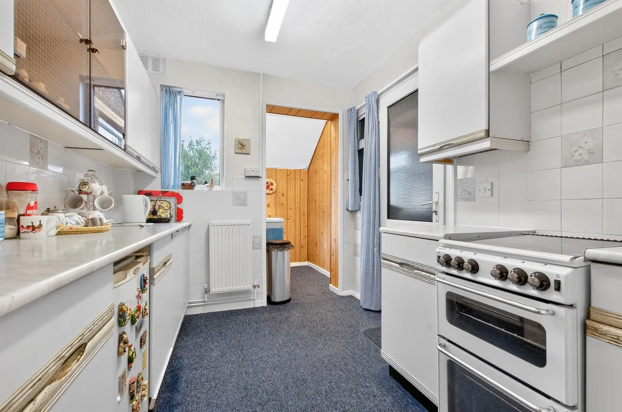 Crabtree Lane, Harpenden, photo 5