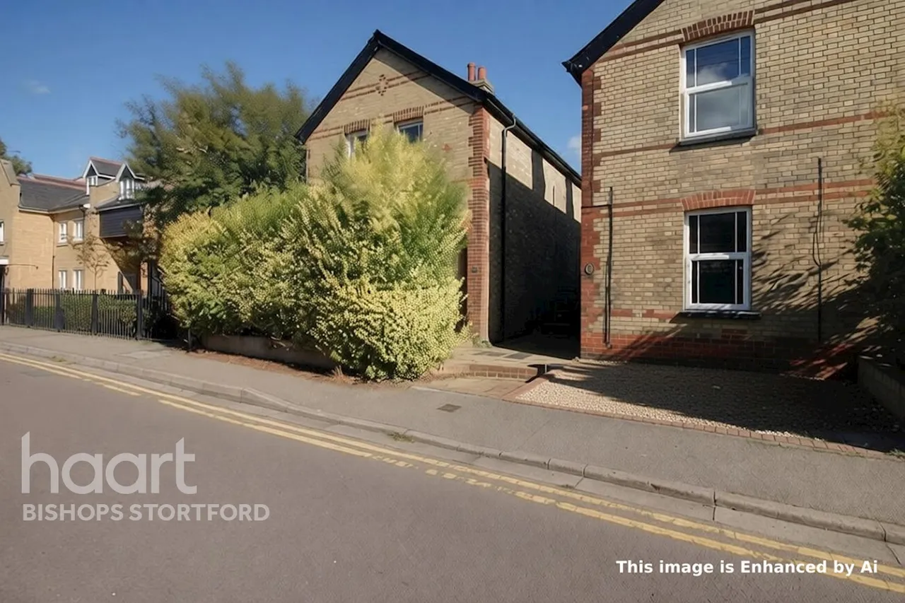 3 bed house for sale, Southmill Road, Bishop's Stortford, CM23