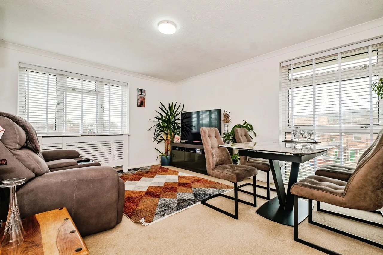 2 bed flat for sale, St. Cuthmans Road, Steyning, BN44