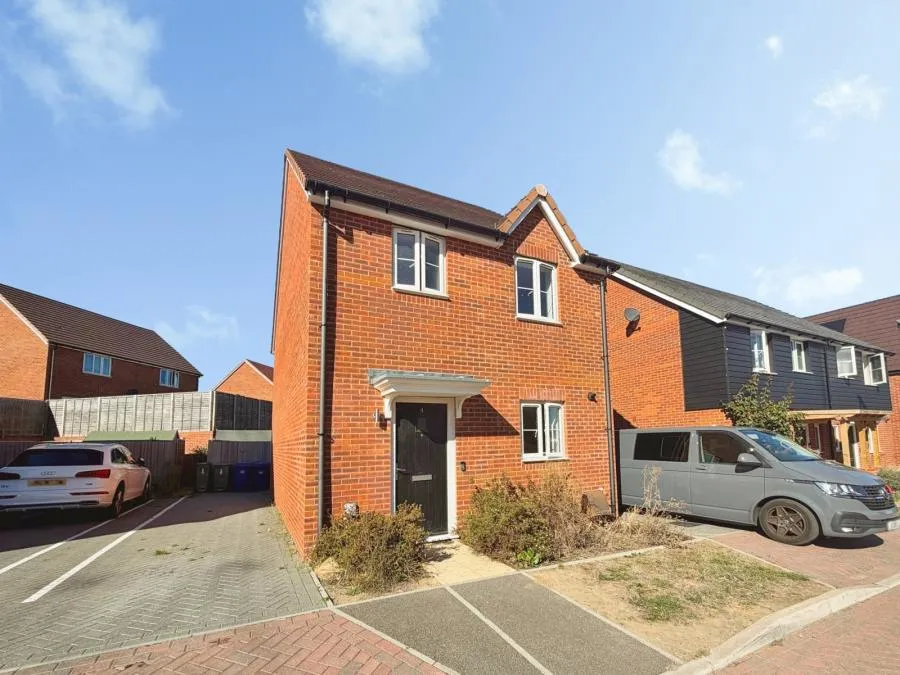 3 bed house for sale, Sand Martins, Binfield, RG42