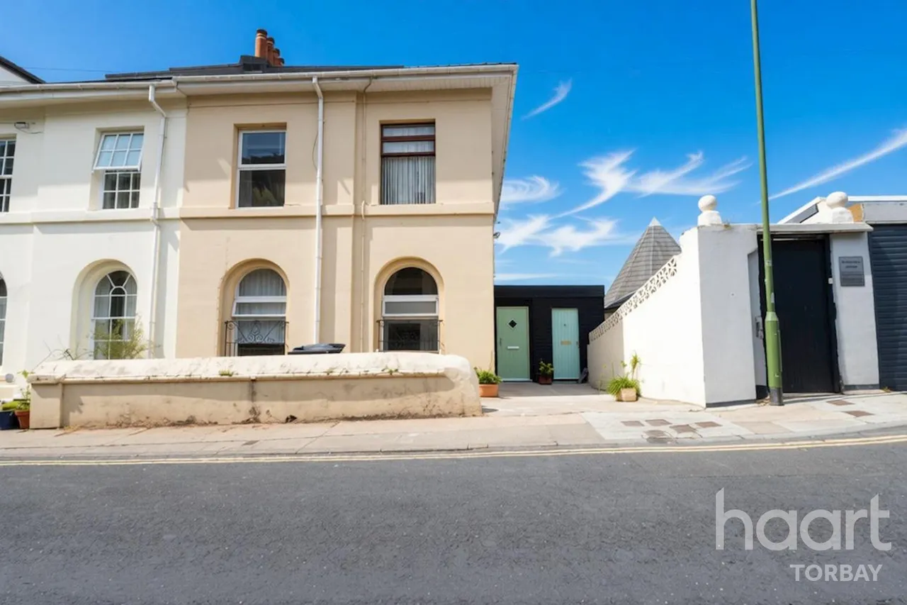 1 bed flat for sale, Warren Road, Torquay, TQ2