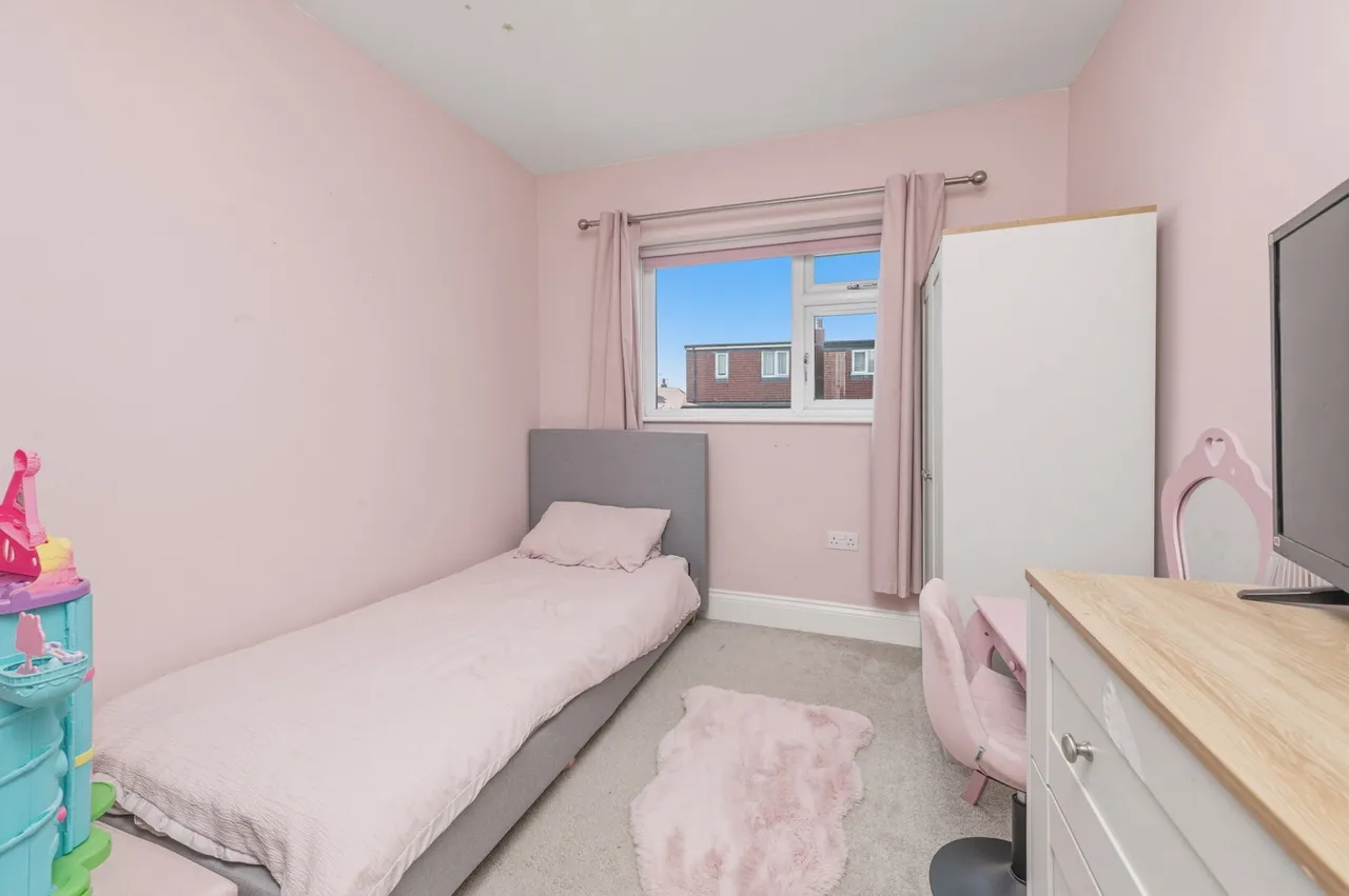 Hawkhill Gardens, Leeds, LS15, photo 15