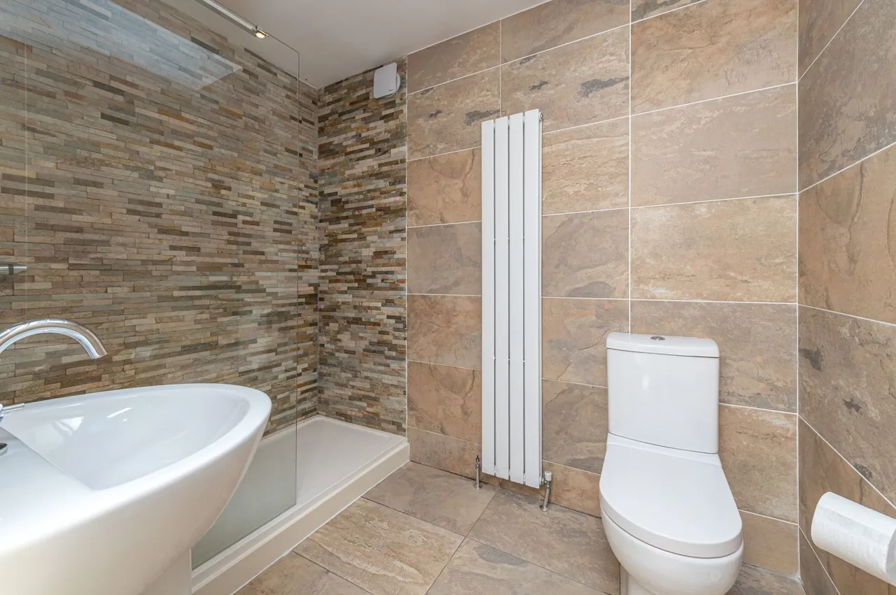 Hawkhill Gardens, Leeds, LS15, photo 10
