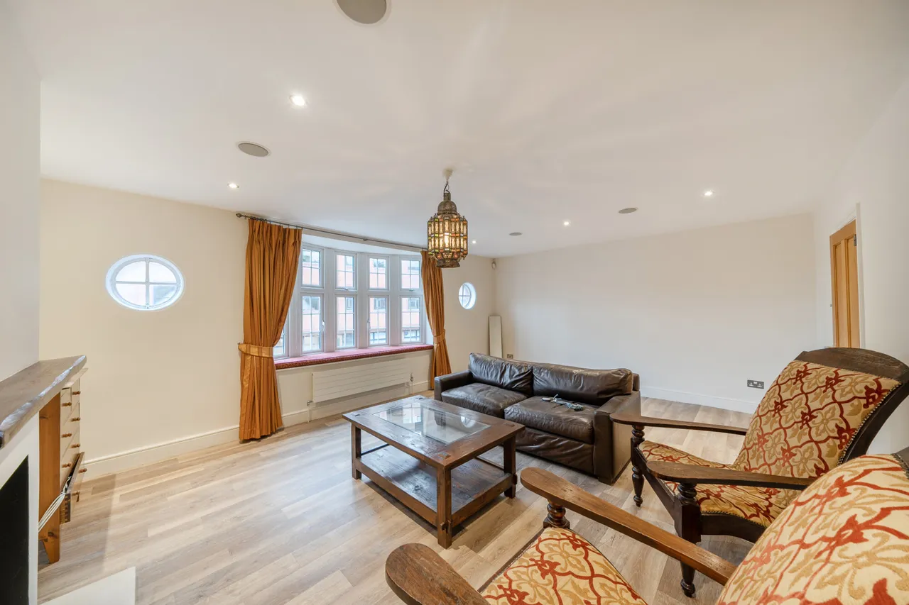 Sq Ft, HA5, photo 17