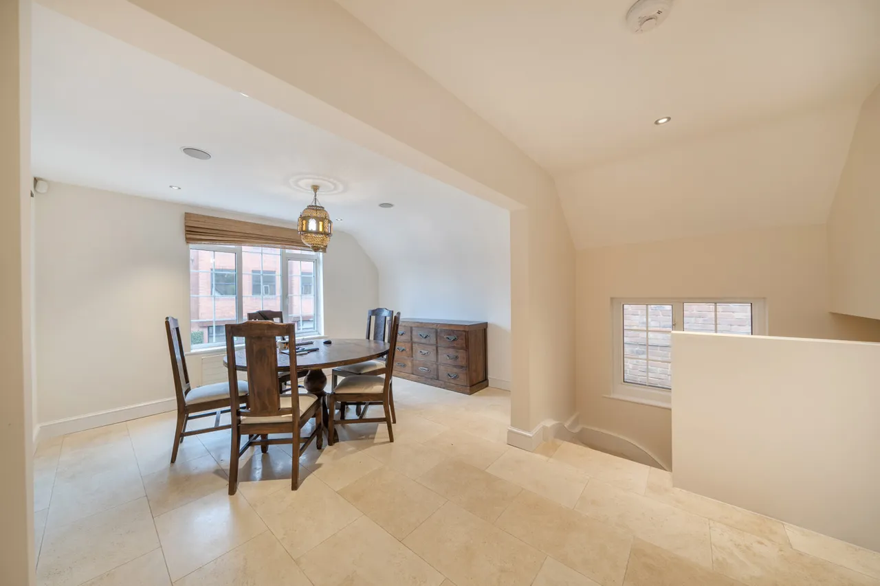 Sq Ft, HA5, photo 6