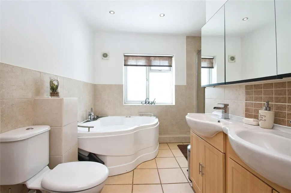 Gravel Hill Close, Bexleyheath, DA6, photo 8