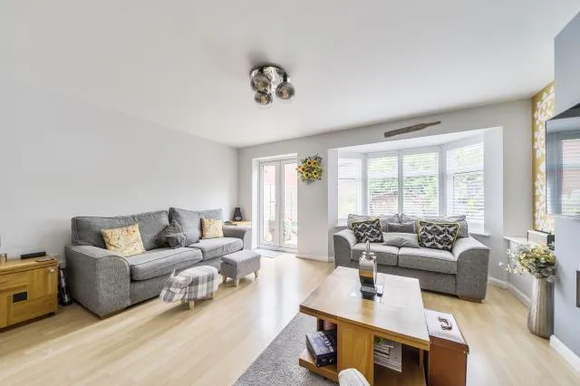 Griffin Close, Twyford, OX17, photo 2