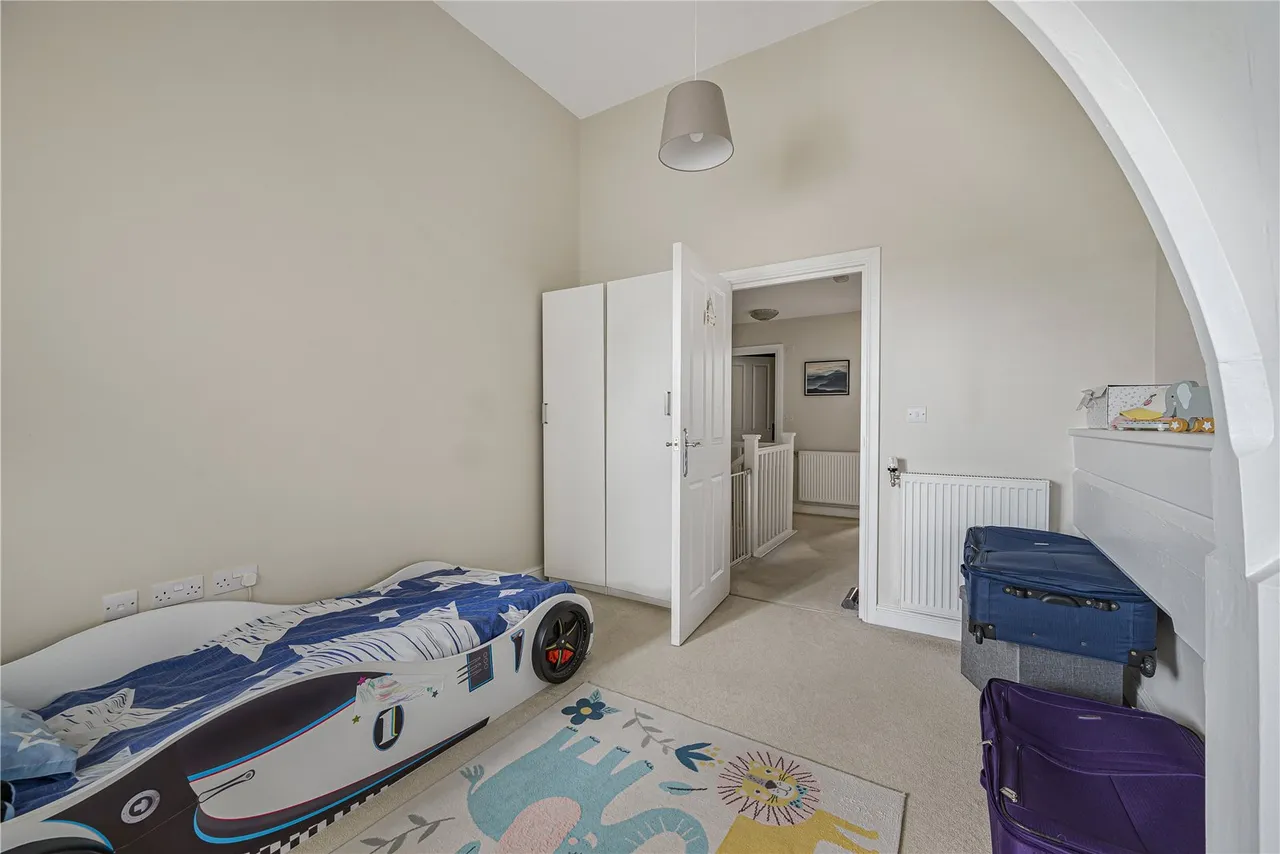 Chapel Drive, Dartford, DA2, photo 8