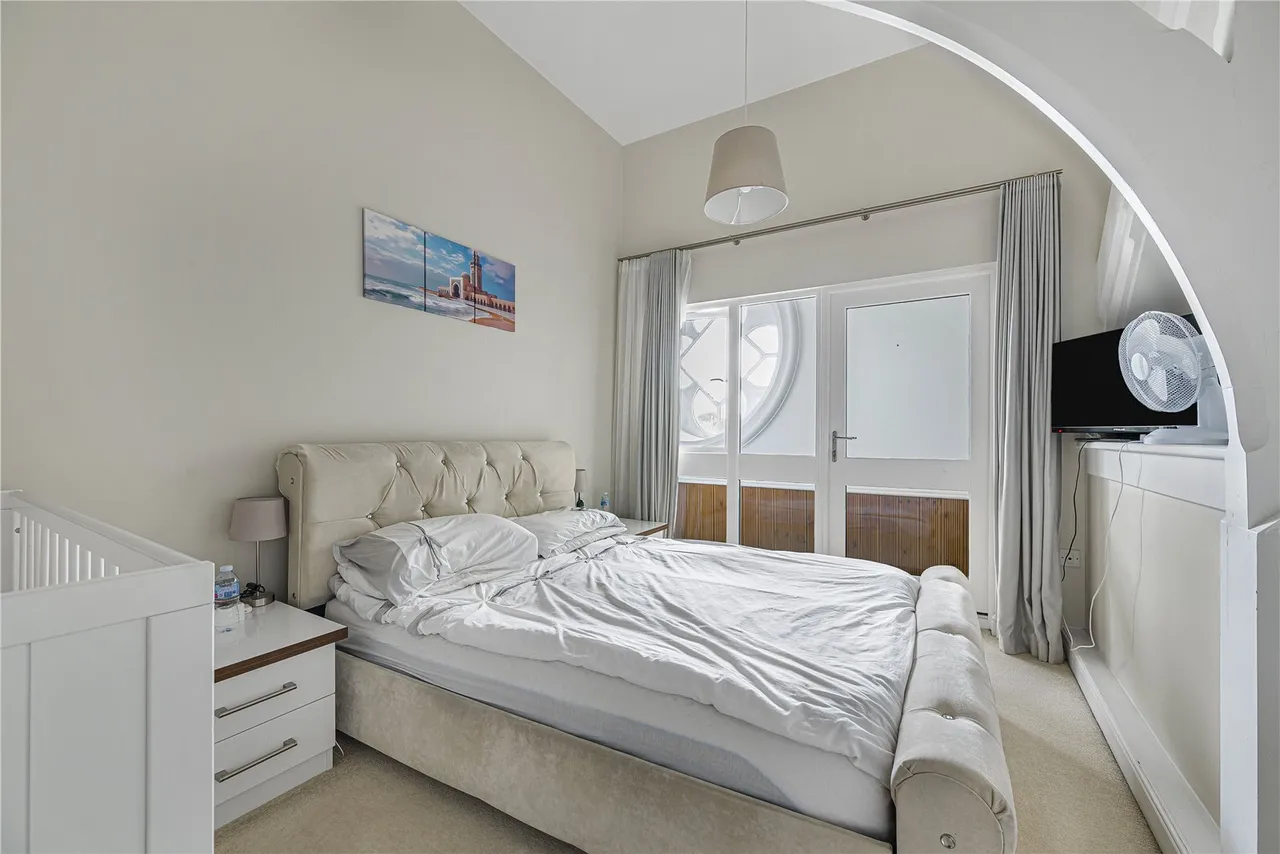 Chapel Drive, Dartford, DA2, photo 9