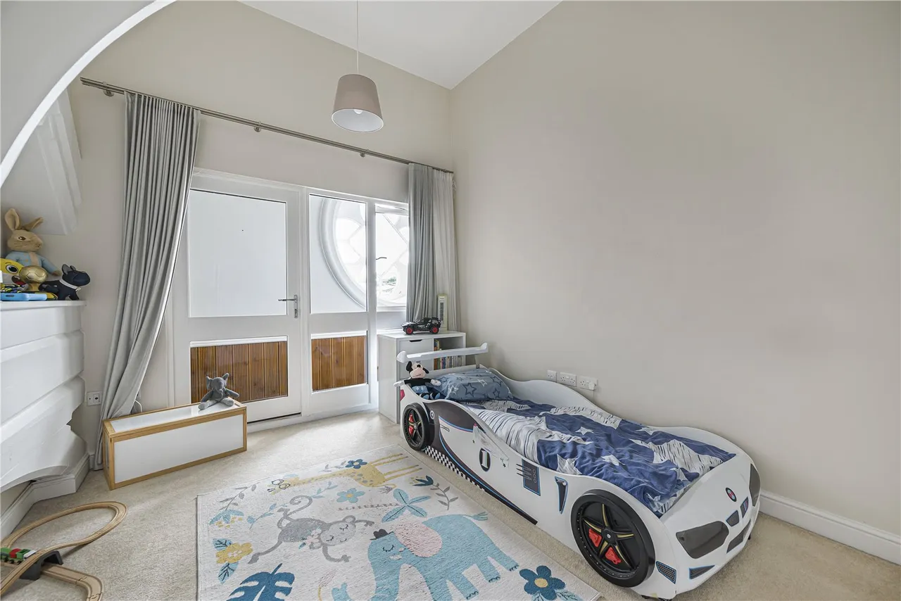 Chapel Drive, Dartford, DA2, photo 7