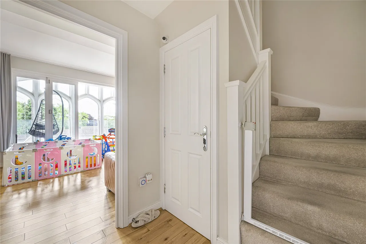 Chapel Drive, Dartford, DA2, photo 34