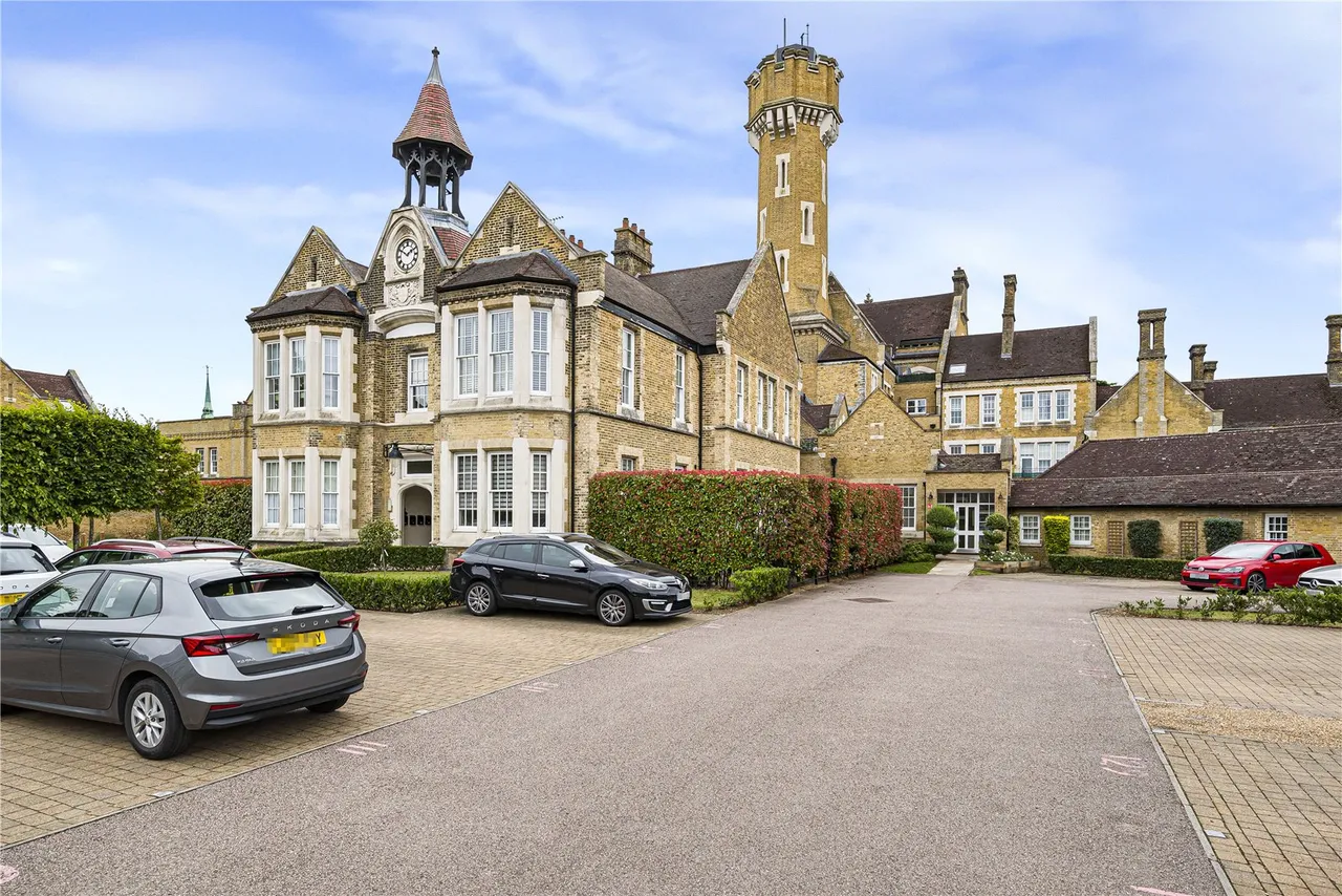 Chapel Drive, Dartford, DA2, photo 21