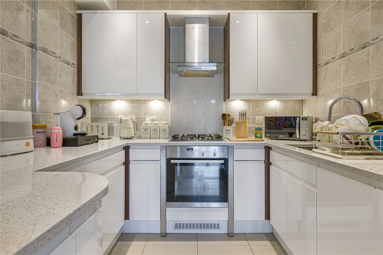 Chapel Drive, Dartford, DA2, photo 6