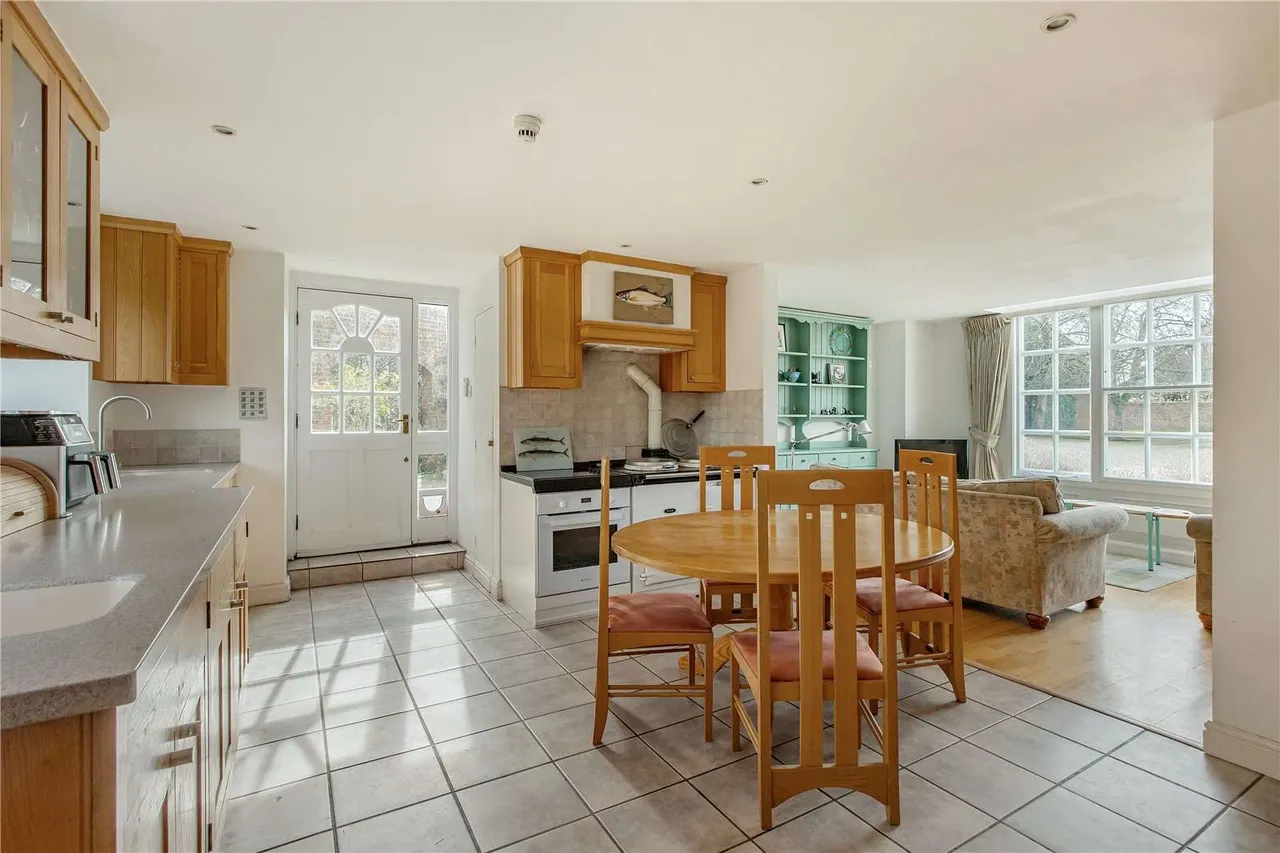 Shortgrove, Newport, Saffron Walden, Essex, CB11 3TX, photo 6