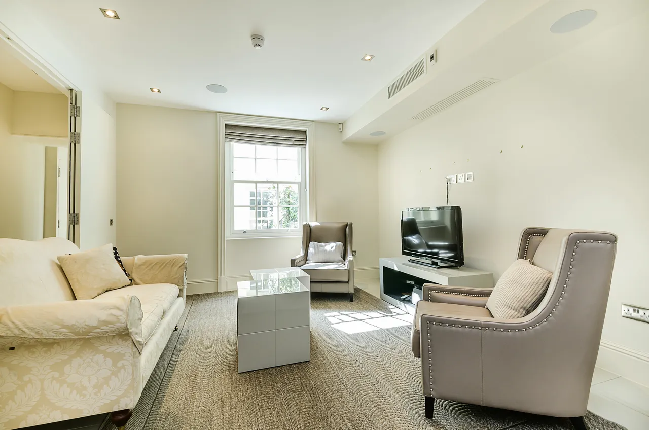 Warwick Way, London, SW1V, photo 4