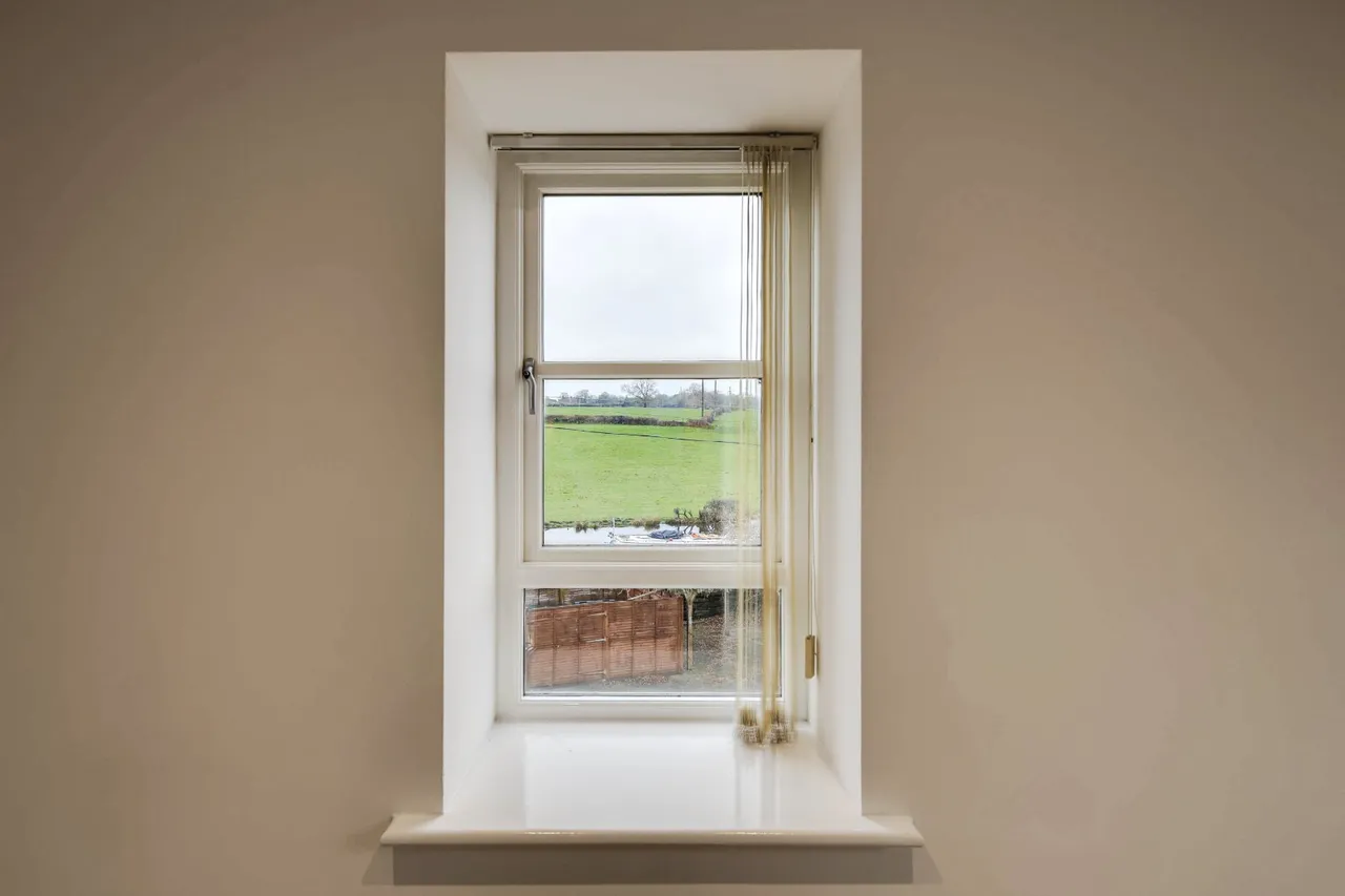 Calverley Bridge, Leeds, LS13, photo 7