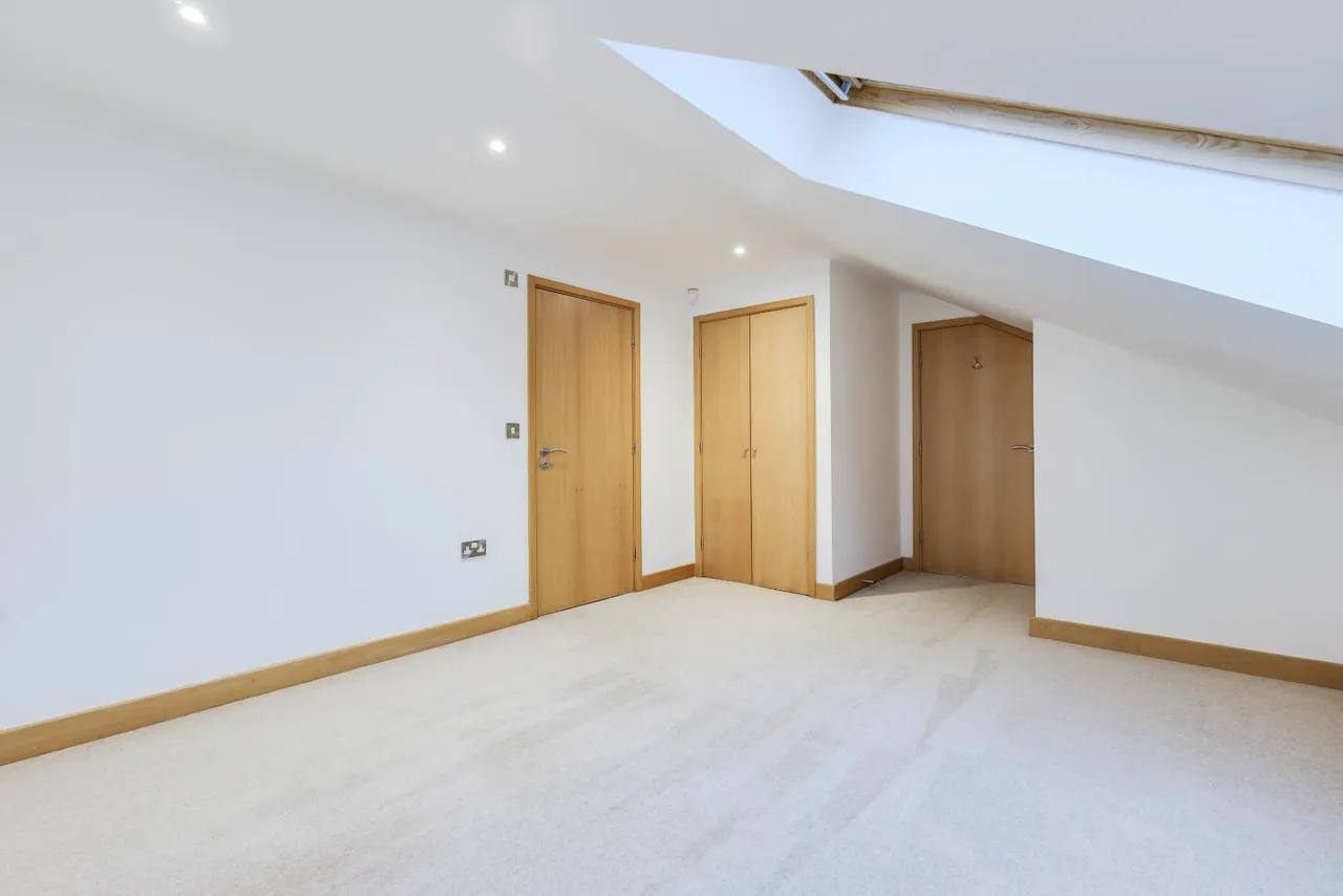 Calverley Bridge, Leeds, LS13, photo 9