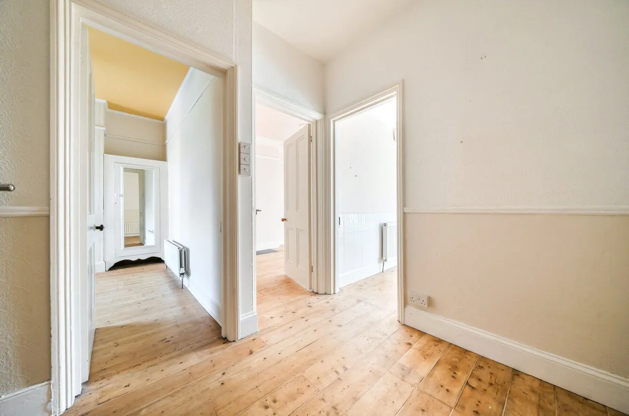 Park Terrace, Llandrindod Wells, LD1, photo 8