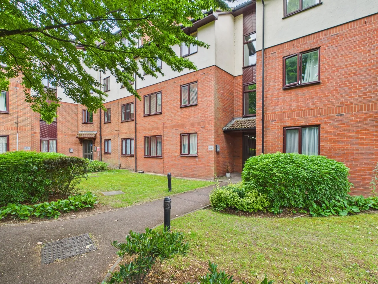 1 bed romana court, sidney road, staines-upon-thames,tw18 for sale, Sidney Road, Staines-upon-Thames