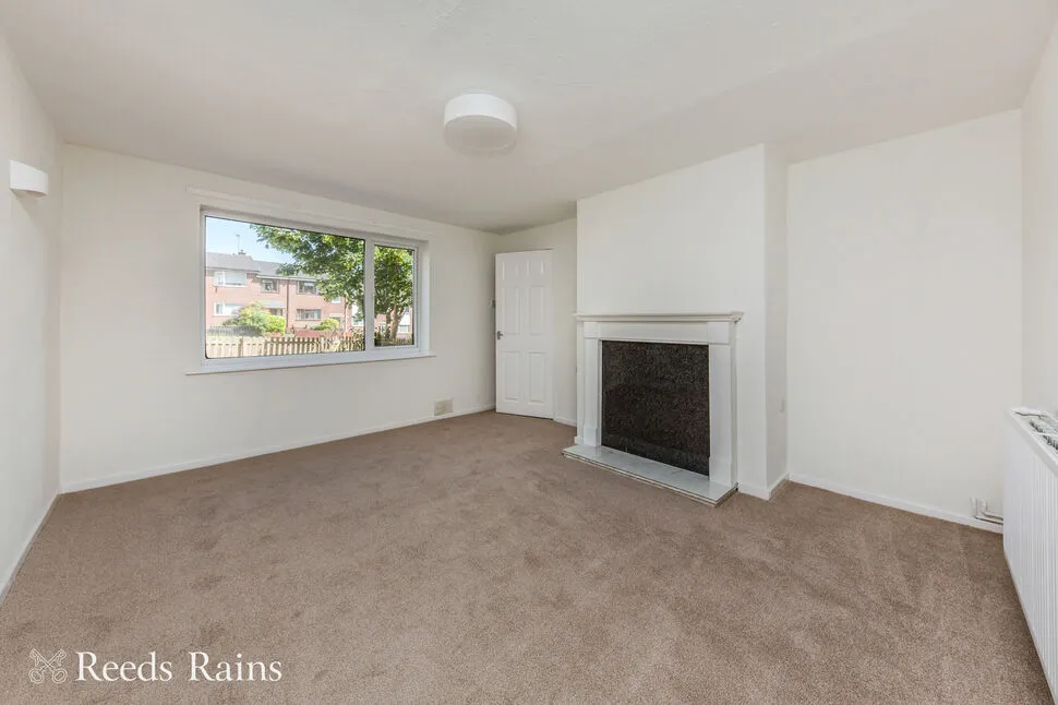 Kirkstall Close, Macclesfield, Cheshire, SK10, photo 2