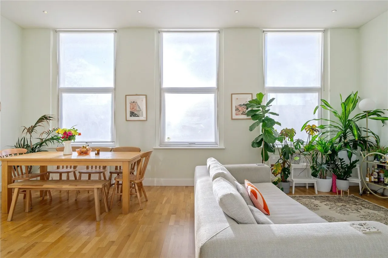 2 bed flat for sale, Holloway Road, Holloway, N7