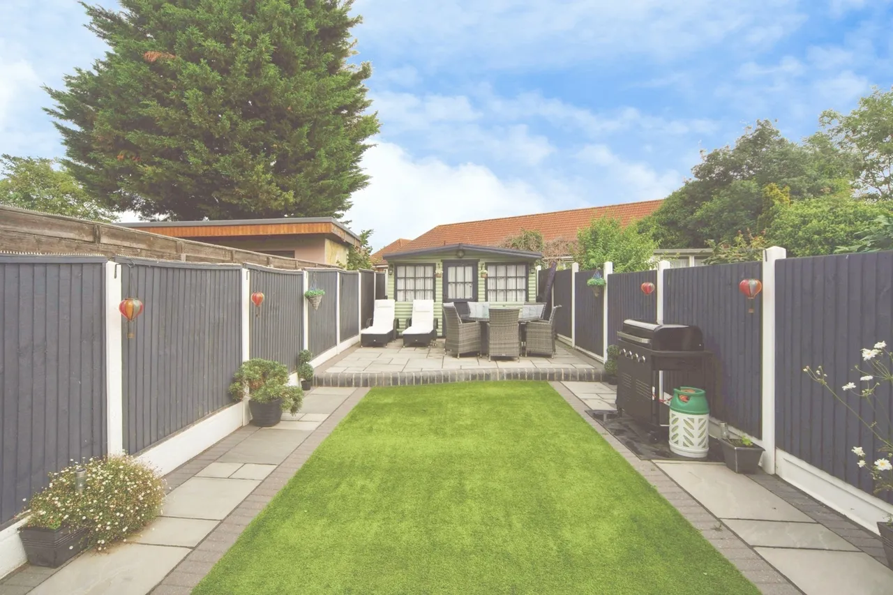 Hatfield Road, Dagenham, Essex, RM9, photo 12
