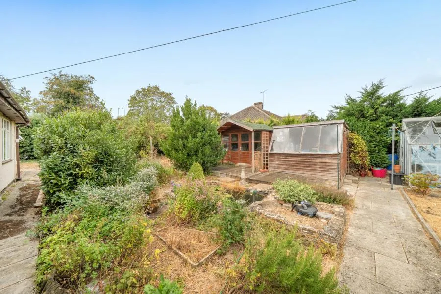 Shilton Road, Carterton, OX18, photo 11