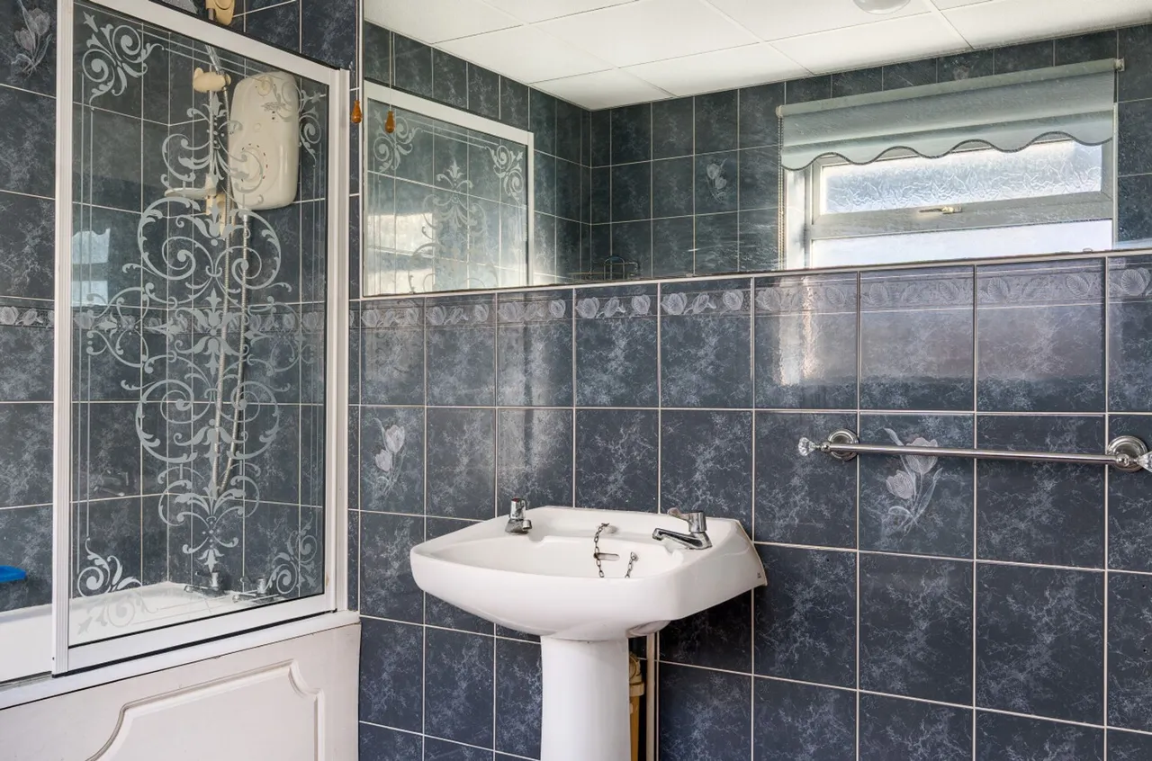Garden Avenue, Bracklesham Bay, PO20, photo 9