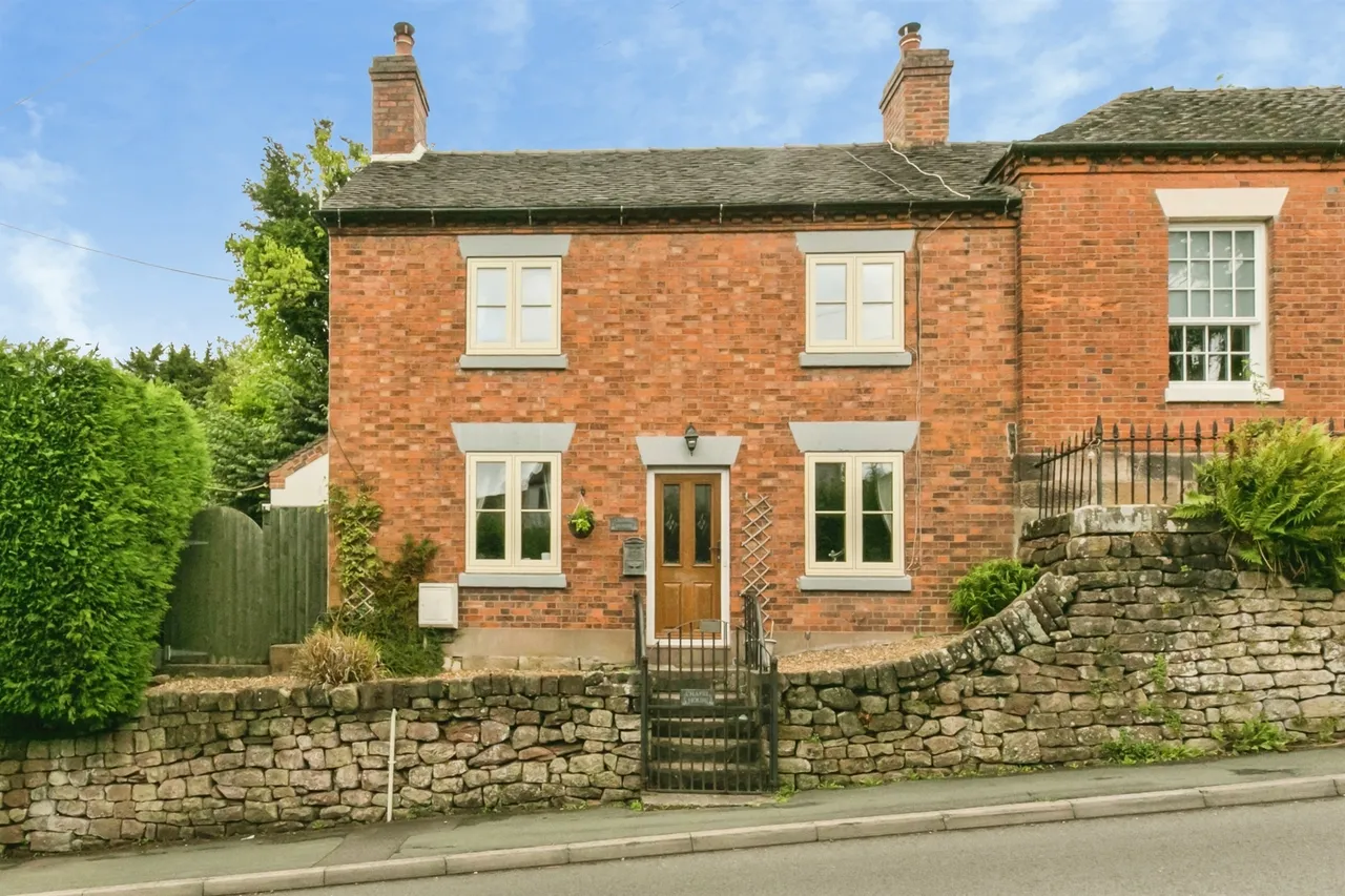 2 bed house for sale — New Road, Alton, Stoke-On-Trent