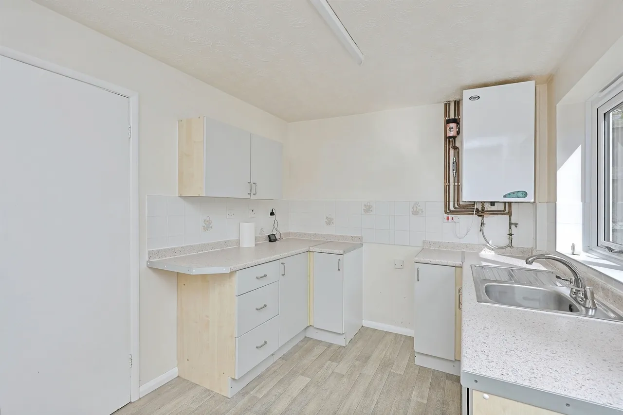 Lime Close, Marham, photo 9