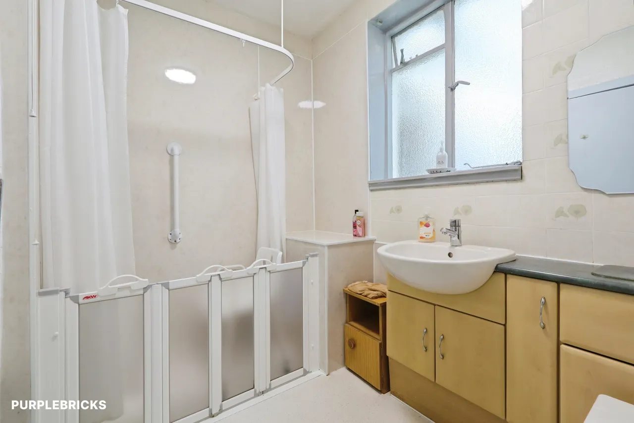 Cochno Road, Clydebank, G81, photo 9