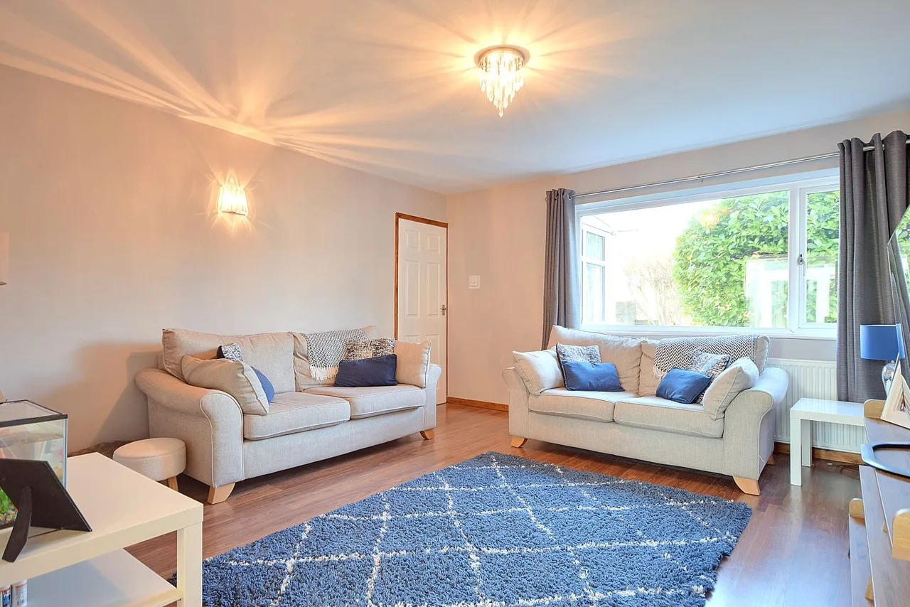 Lilac Close, Clifton, HD6, photo 11