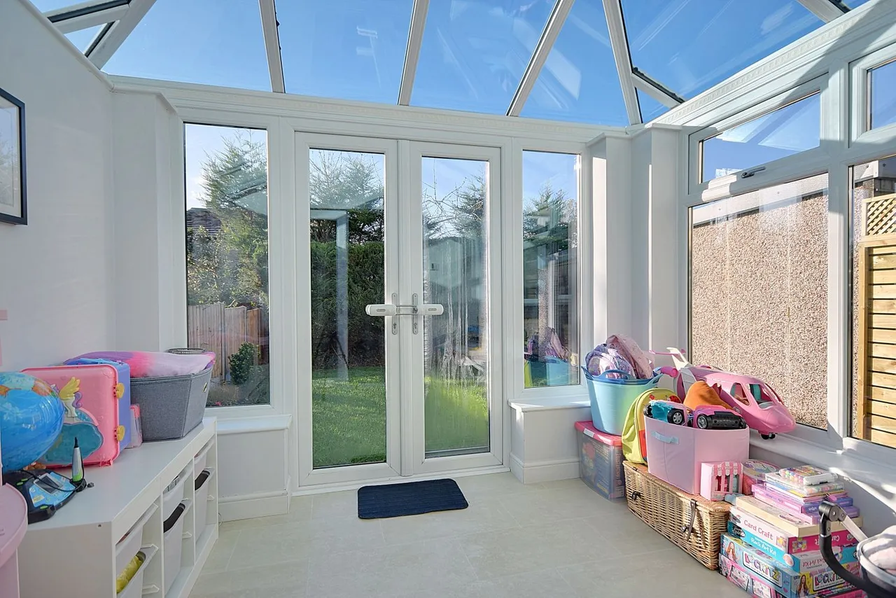 Lilac Close, Clifton, HD6, photo 4
