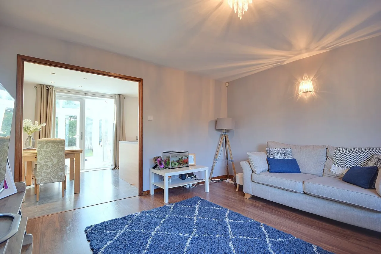 Lilac Close, Clifton, HD6, photo 9