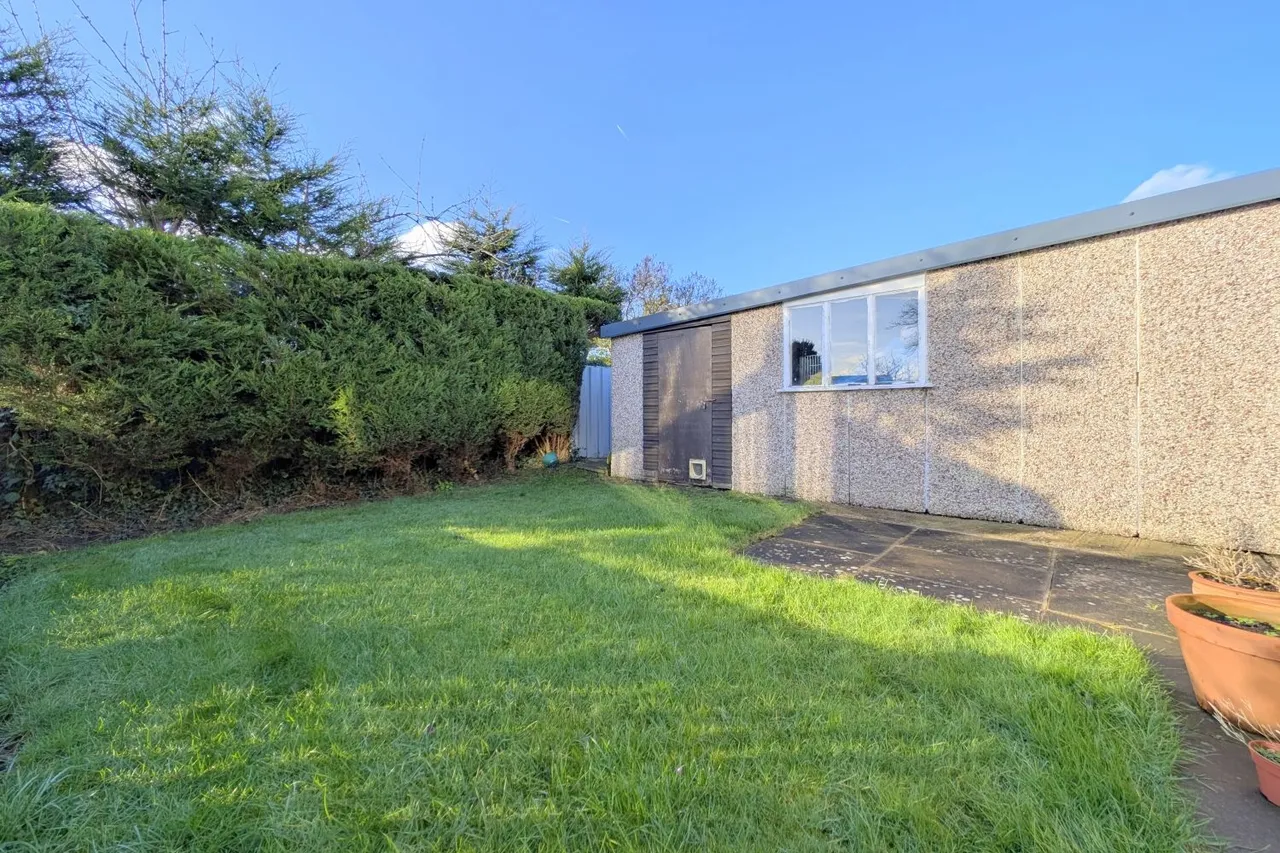 Lilac Close, Clifton, HD6, photo 19