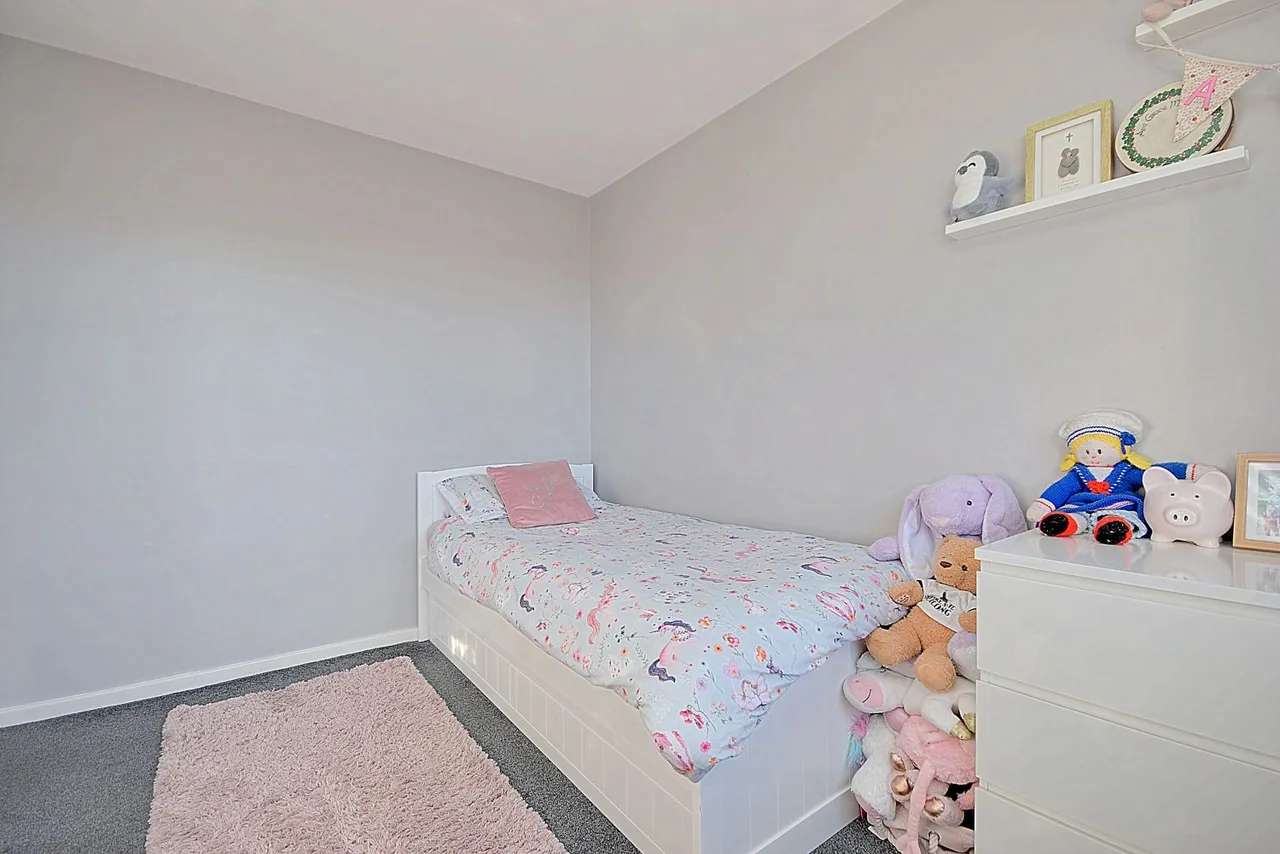 Lilac Close, Clifton, HD6, photo 15