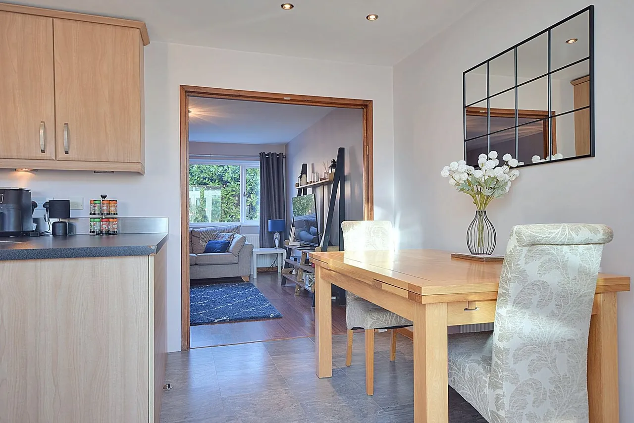 Lilac Close, Clifton, HD6, photo 8