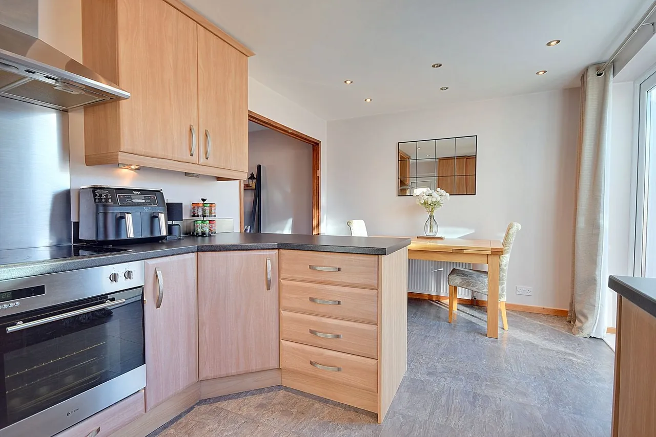 Lilac Close, Clifton, HD6, photo 7
