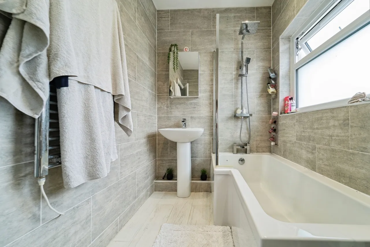 Romilly Crescent, Hakin, SA73, photo 9