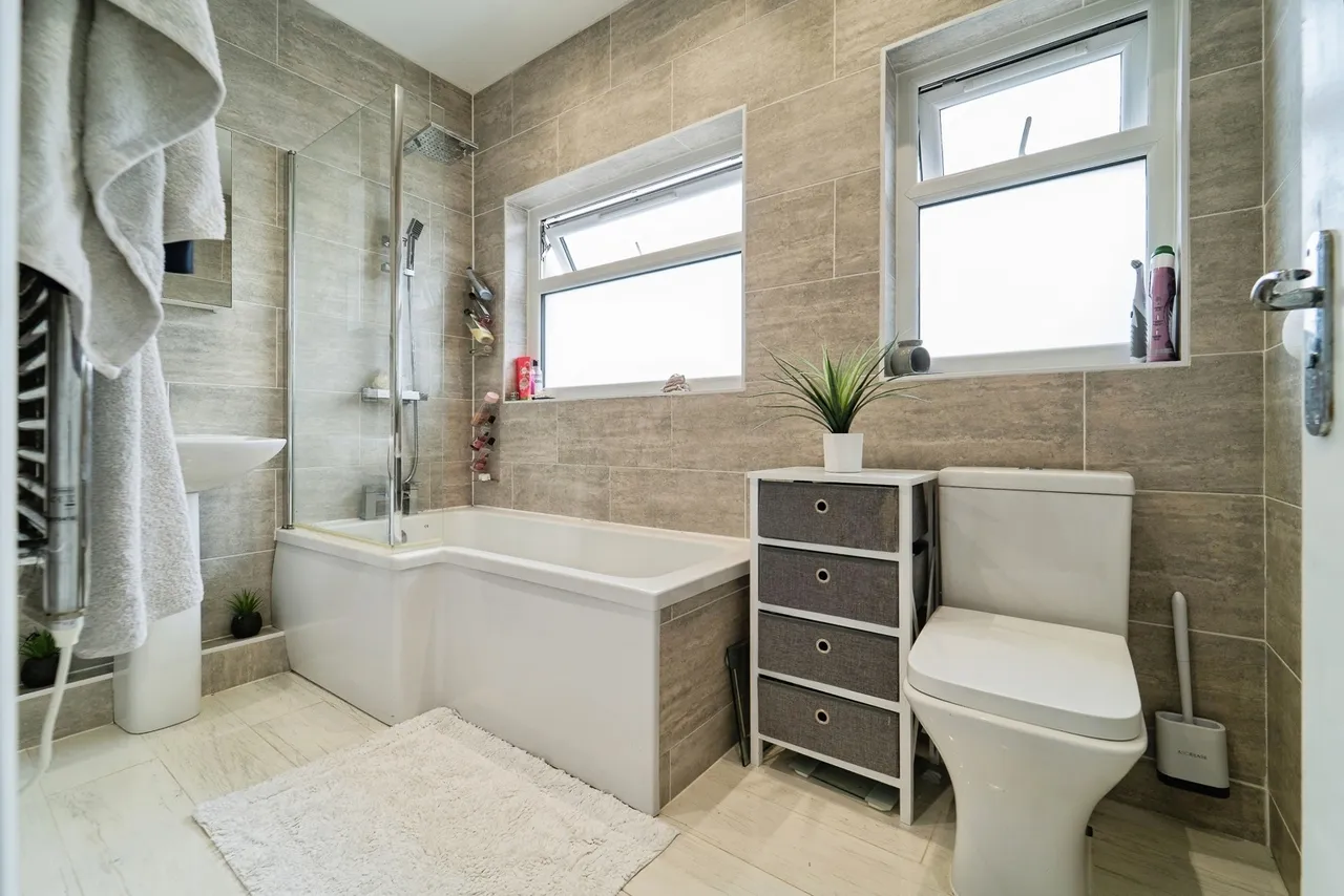 Romilly Crescent, Hakin, SA73, photo 8