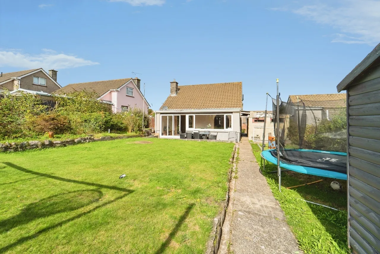 Romilly Crescent, Hakin, SA73, photo 2