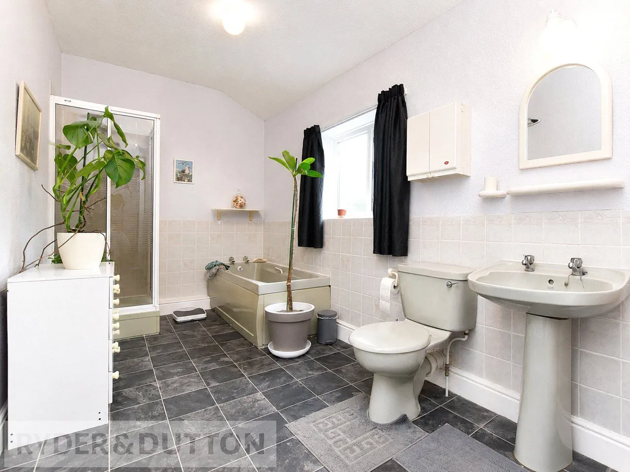 Sheriff Street, Falinge, OL12, photo 10