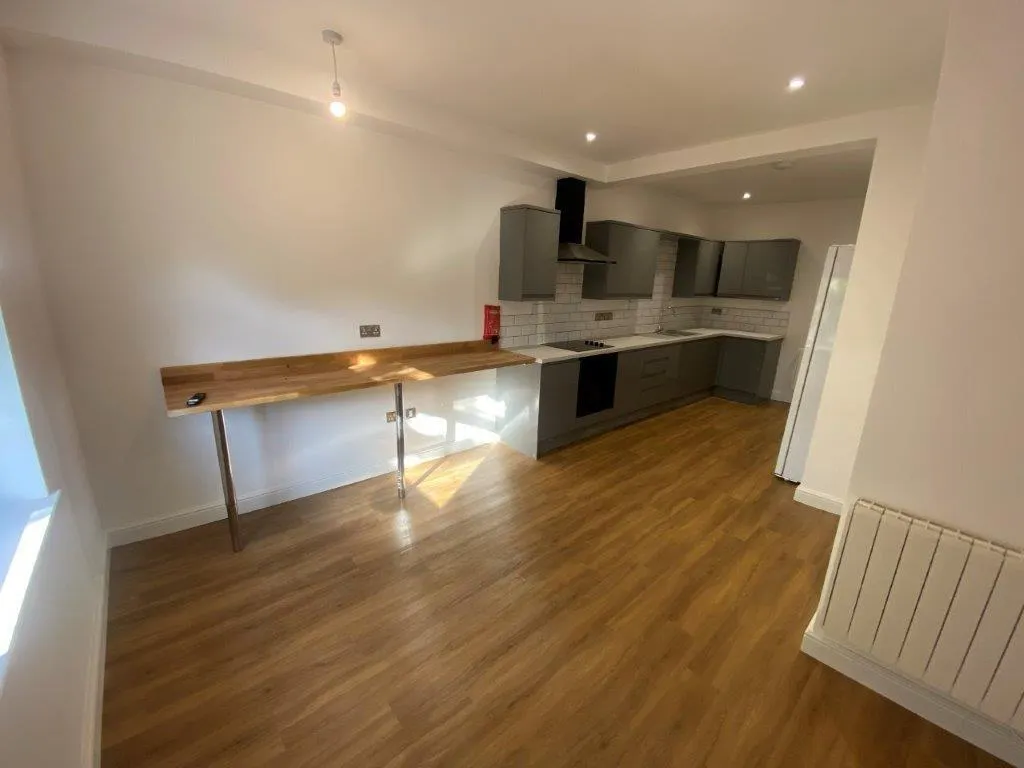 High Road, Beeston, NG9, photo 10