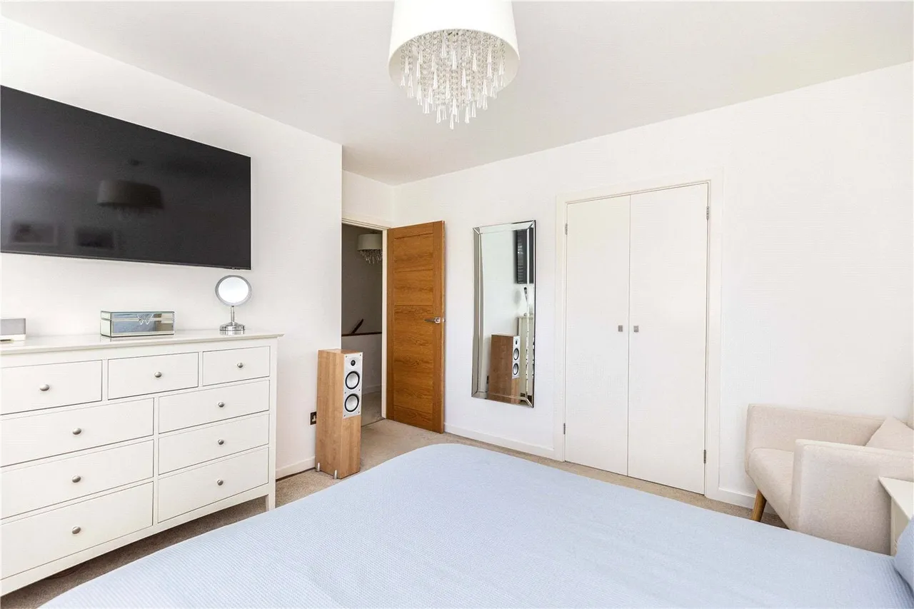 St. Georges Close, Highcliffe, BH23, photo 13