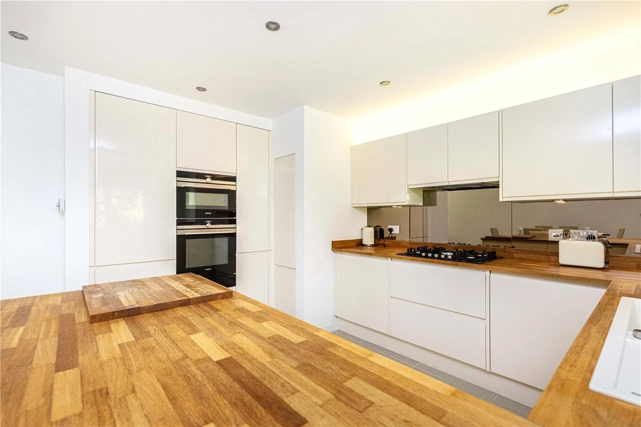St. Georges Close, Highcliffe, BH23, photo 8